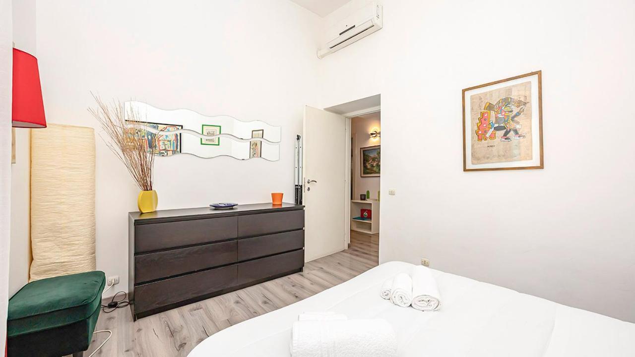 Coliseum View - Diana'S House By Rentbeat Apartment Rome Bagian luar foto