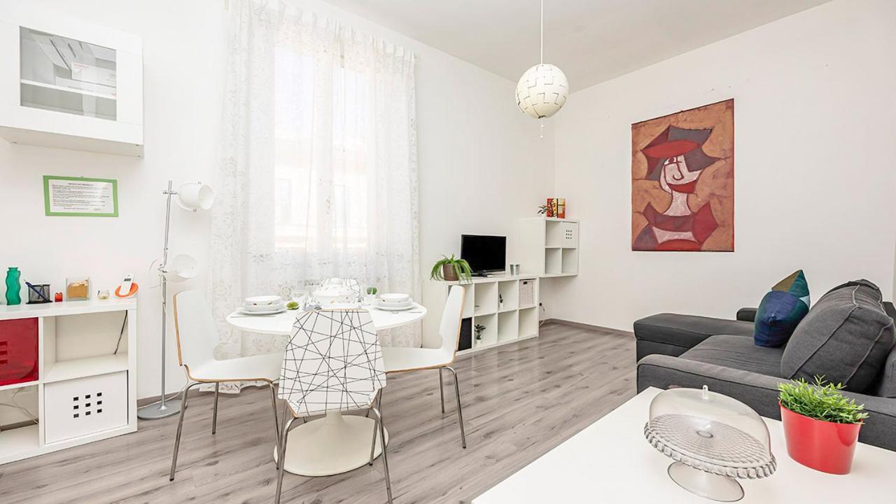 Coliseum View - Diana'S House By Rentbeat Apartment Rome Bagian luar foto