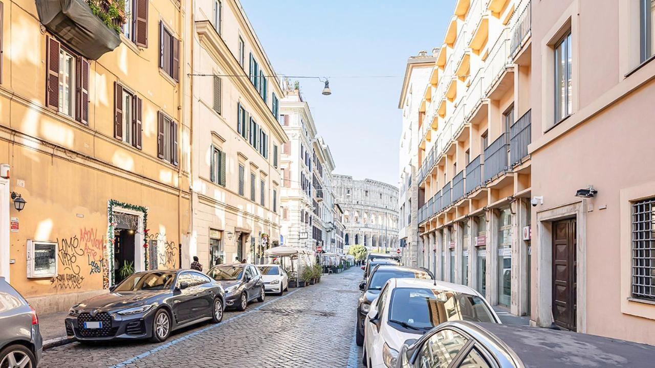 Coliseum View - Diana'S House By Rentbeat Apartment Rome Bagian luar foto