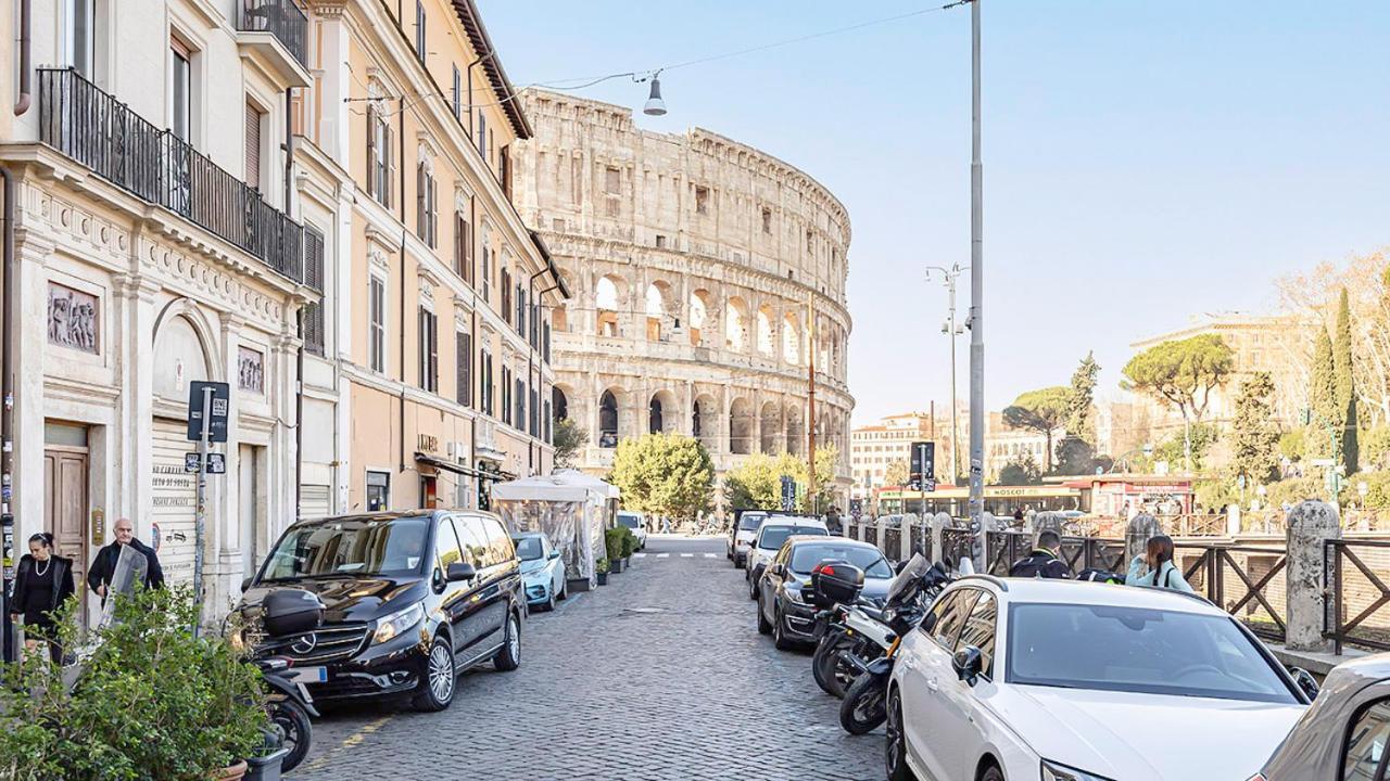 Coliseum View - Diana'S House By Rentbeat Apartment Rome Bagian luar foto
